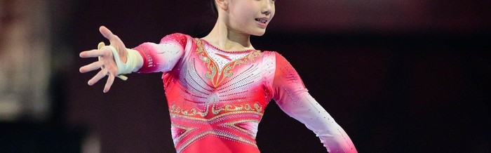 博鱼-夺1金1银！中国体操16岁美少女大闪耀：新一代女神崛起美如精灵|平衡木|全运会|自由操|柯沁沁|体操世界杯_新浪体育_新浪新闻